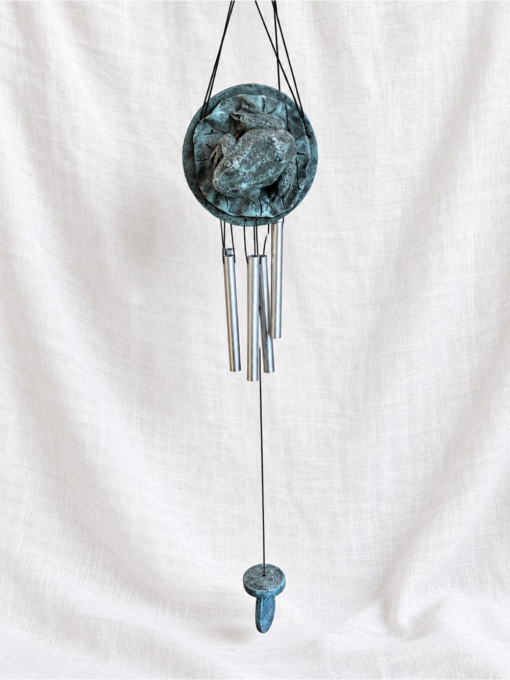 Frog on Lily Pad Wind Chime – Verdigris Patina Garden Decor
